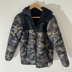 North Face Camo Youth XL Puffer Jacket